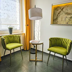  Apartment Werwein